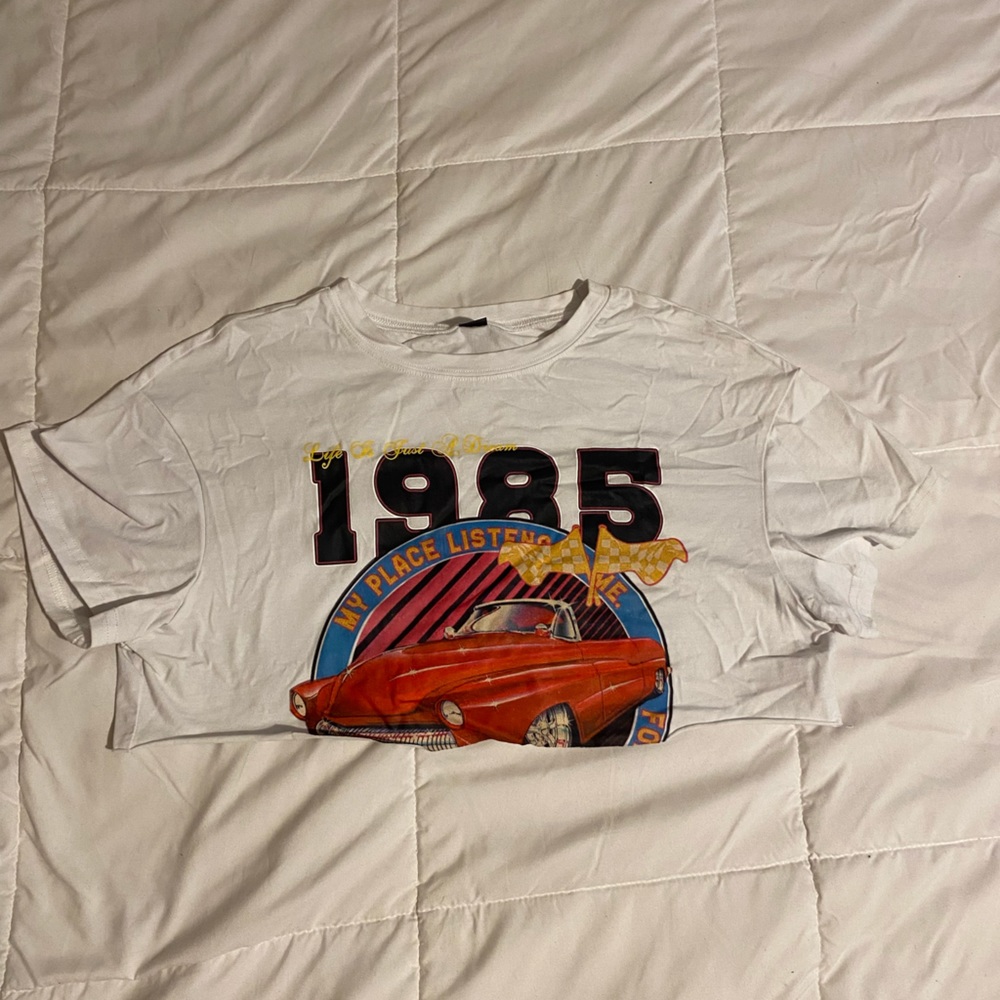 Cropped white graphic car T-shirt